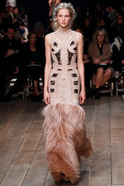 Look 39